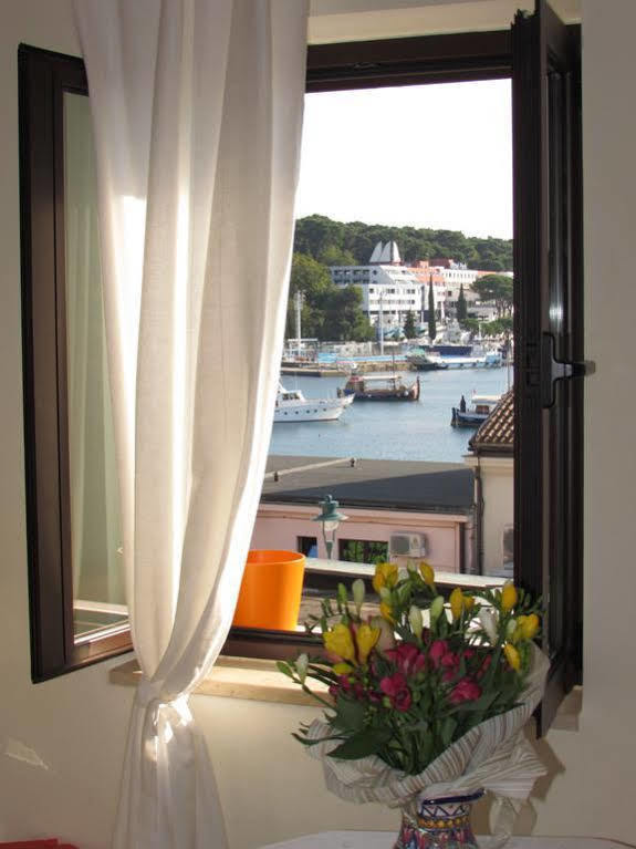 Guest House Pina Rovinj Exterior foto